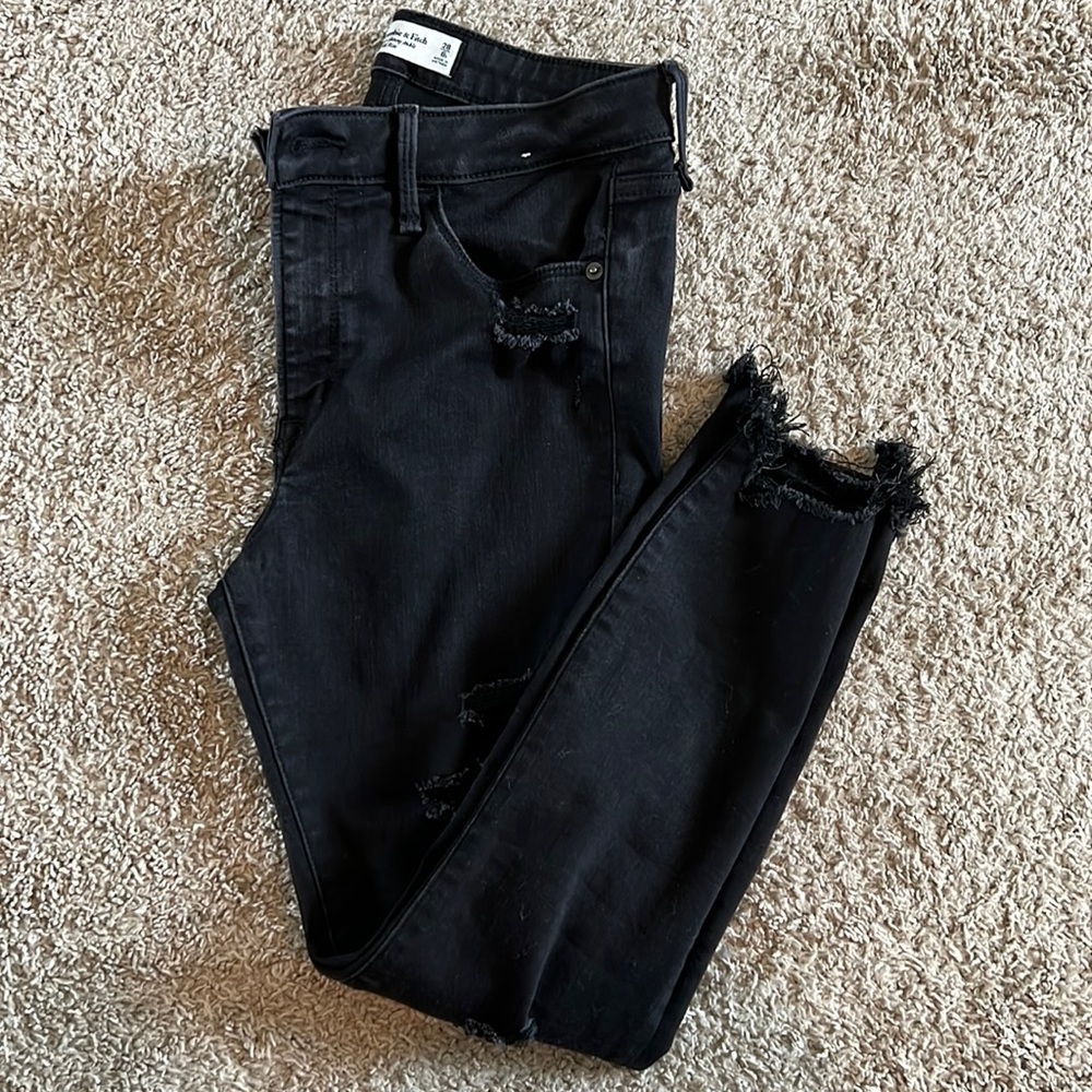 Black Abercrombie skinny ankle jeans